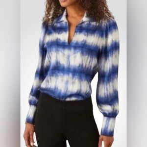 Karen Kane | Karen Kane Blue & White Tie-Dye Flowy V-Neck Blouse NWOT size L